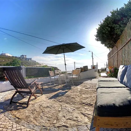 Rustic House On The - Azenhas Do Mar Appartement *